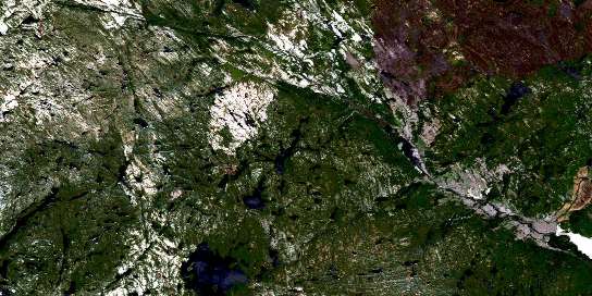 Lac Saumur Satellite Map 012M07 at 1:50,000 scale - National Topographic System of Canada (NTS) - Orthophoto
