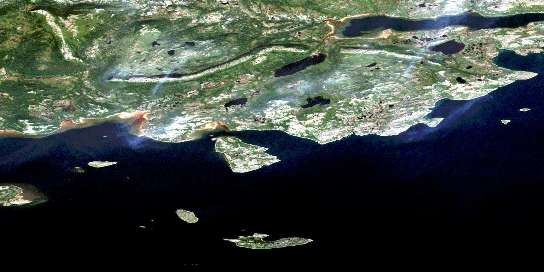 Air photo: Pottles Bay Satellite Image map 013I05 at 1:50,000 Scale