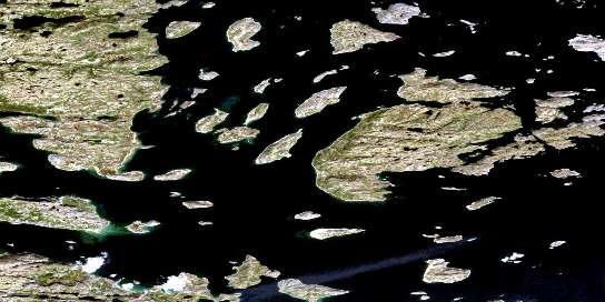 Air photo: Dog Island Satellite Image map 014C11 at 1:50,000 Scale