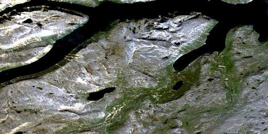 Air photo: Saglek Fiord Satellite Image map 014L06 at 1:50,000 Scale