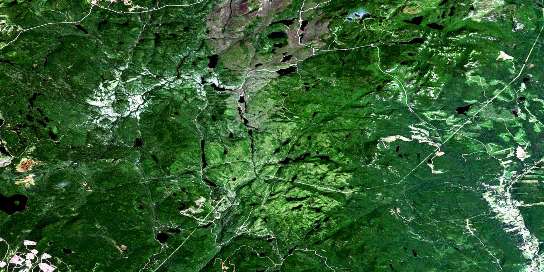 Air photo: Saint-Urbain Satellite Image map 021M10 at 1:50,000 Scale