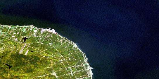 Air photo: Pointe Verte Satellite Image map 021P13 at 1:50,000 Scale