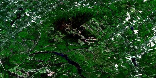 Lac-Humqui Satellite Map 022B05 at 1:50,000 scale - National Topographic System of Canada (NTS) - Orthophoto