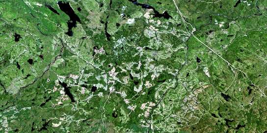 Lac Huard Satellite Map 022D04 at 1:50,000 scale - National Topographic System of Canada (NTS) - Orthophoto