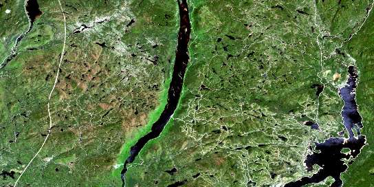 Petit Lac Onatchiway Satellite Map 022E03 at 1:50,000 scale - National Topographic System of Canada (NTS) - Orthophoto