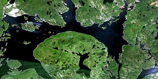 Lac Gouin Satellite Map 022E09 at 1:50,000 scale - National Topographic System of Canada (NTS) - Orthophoto