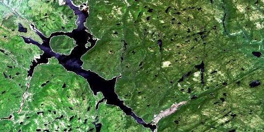 Lac Sainte-Anne Satellite Map 022J04 at 1:50,000 scale - National Topographic System of Canada (NTS) - Orthophoto