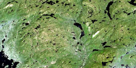 Air photo: Lac Mistachagagane Satellite Image map 022K16 at 1:50,000 Scale