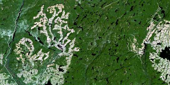 Lac A La Pluie Satellite Map 022L04 at 1:50,000 scale - National Topographic System of Canada (NTS) - Orthophoto