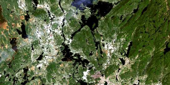 Air photo: Lac Des Prairies Satellite Image map 022L09 at 1:50,000 Scale