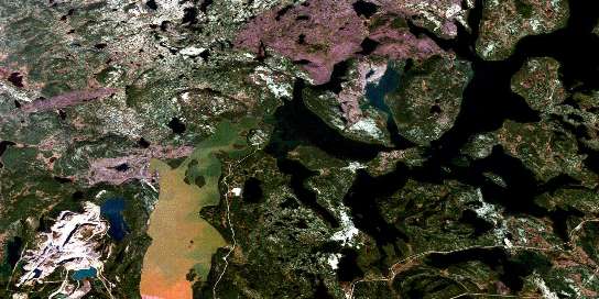 Wabush Lake Satellite Map 023G02 at 1:50,000 scale - National Topographic System of Canada (NTS) - Orthophoto