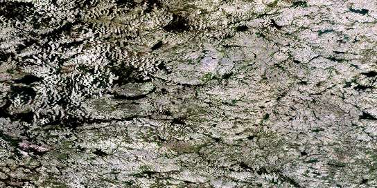 Air photo: Lac La Baziniere Satellite Image map 023M13 at 1:50,000 Scale
