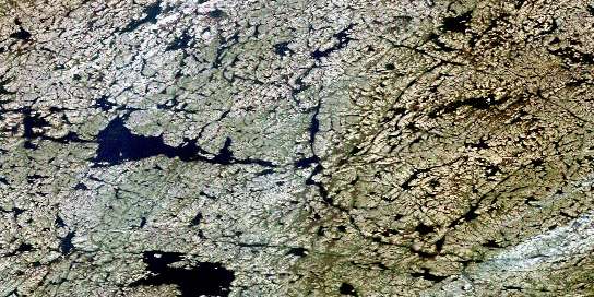Air photo: Lac Nullualuk Satellite Image map 024E15 at 1:50,000 Scale
