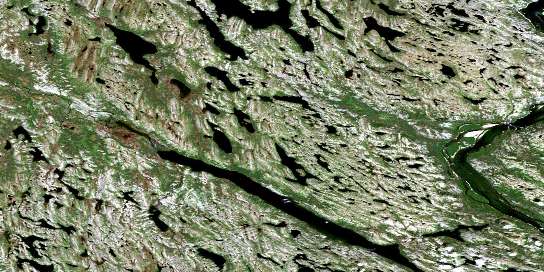 Iles Qikirtaaluit Satellite Map 024J08 at 1:50,000 scale - National Topographic System of Canada (NTS) - Orthophoto