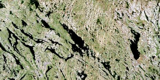 Air photo: Lac De Freneuse Satellite Image map 024K06 at 1:50,000 Scale