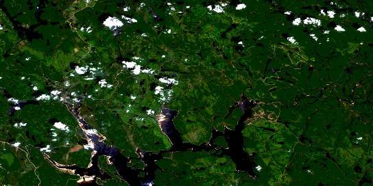 Reservoir Taureau Satellite Map 031I13 at 1:50,000 scale - National Topographic System of Canada (NTS) - Orthophoto