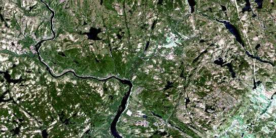 Air photo: Riviere-Mekinac Satellite Image map 031I15 at 1:50,000 Scale