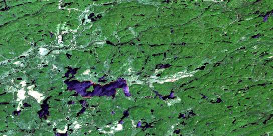 Air photo: Lac Camachigama Satellite Image map 031N16 at 1:50,000 Scale