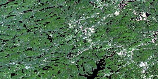 Lac Echouani Satellite Map 031O13 at 1:50,000 scale - National Topographic System of Canada (NTS) - Orthophoto