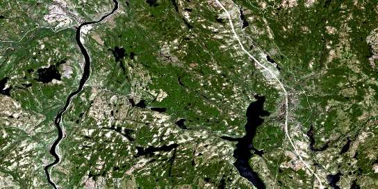 Lac-Chat Satellite Map 031P02 at 1:50,000 scale - National Topographic System of Canada (NTS) - Orthophoto