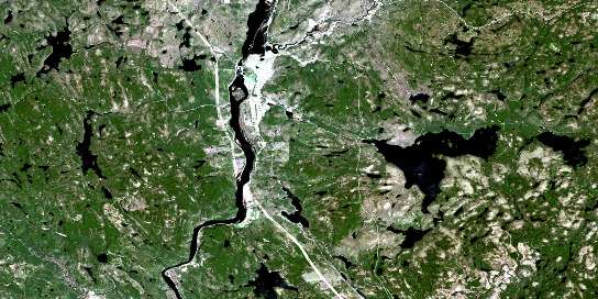 La Tuque Satellite Map 031P07 at 1:50,000 scale - National Topographic System of Canada (NTS) - Orthophoto