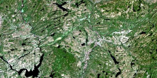 Lac Chaumonot Satellite Map 031P15 at 1:50,000 scale - National Topographic System of Canada (NTS) - Orthophoto