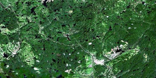 Lac De La Fourche Satellite Map 032A03 at 1:50,000 scale - National Topographic System of Canada (NTS) - Orthophoto