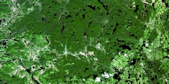 Air photo: Lac Bignell Satellite Image map 032A05 at 1:50,000 Scale