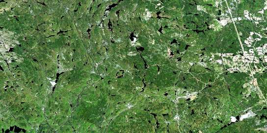 Lac Bonhomme Satellite Map 032A07 at 1:50,000 scale - National Topographic System of Canada (NTS) - Orthophoto