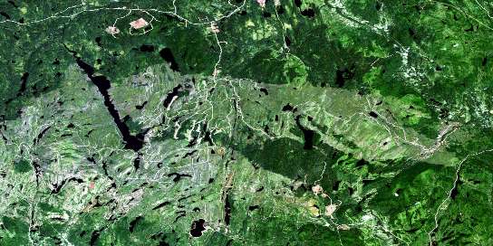 Lac Marquette Satellite Map 032A13 at 1:50,000 scale - National Topographic System of Canada (NTS) - Orthophoto