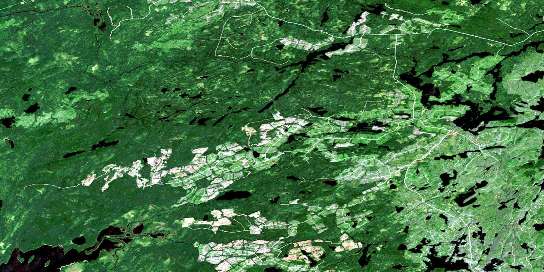 Air photo: Lac Cuvillier Satellite Image map 032C15 at 1:50,000 Scale