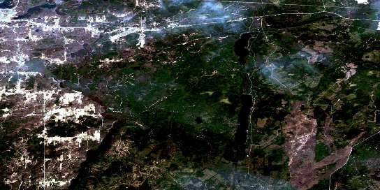 Air photo: Lac Kinojevis Satellite Image map 032D02 at 1:50,000 Scale