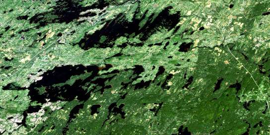 Air photo: Lac Surprise Satellite Image map 032G07 at 1:50,000 Scale