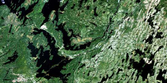 Baie-Du-Poste Satellite Map 032I05 at 1:50,000 scale - National Topographic System of Canada (NTS) - Orthophoto