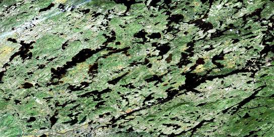 Lac Montmort Satellite Map 032O02 at 1:50,000 scale - National Topographic System of Canada (NTS) - Orthophoto