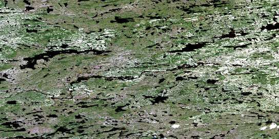 Air photo: Lac Penneleau Satellite Image map 033J02 at 1:50,000 Scale