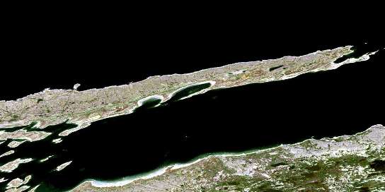 Air photo: Pointe Majuriarvik Satellite Image map 033L14 at 1:50,000 Scale