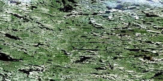 Lac Taraton Satellite Map 033O02 at 1:50,000 scale - National Topographic System of Canada (NTS) - Orthophoto