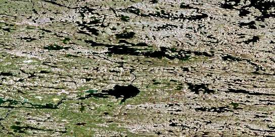 Air photo: Lac Alorutchaak Satellite Image map 034O05 at 1:50,000 Scale