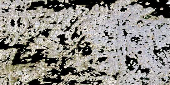 Air photo: Lac De L'Impasse Satellite Image map 035A05 at 1:50,000 Scale