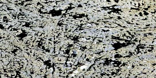 Air photo: Lac Caumartin Satellite Image map 035B02 at 1:50,000 Scale