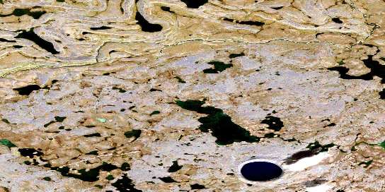 Air photo: Cratere Du Nouveau-Quebec Satellite Image map 035H05 at 1:50,000 Scale