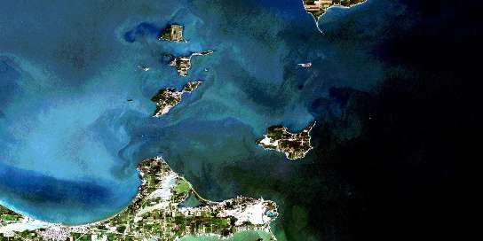 Air photo: Middle Island Satellite Image map 040G10 at 1:50,000 Scale