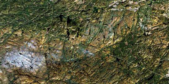 Lurch Lake Satellite Map 042C05 at 1:50,000 scale - National Topographic System of Canada (NTS) - Orthophoto