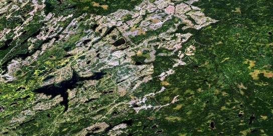 Wababimiga Lake Satellite Map 042L08 at 1:50,000 scale - National Topographic System of Canada (NTS) - Orthophoto