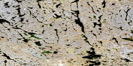 Air photo: Tasialuk Lake Satellite Image map 046L02 at 1:50,000 Scale