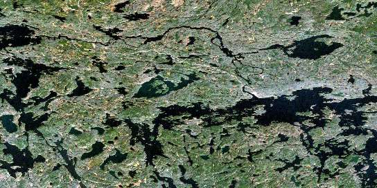Lac La Croix Satellite Map 052C08 at 1:50,000 scale - National Topographic System of Canada (NTS) - Orthophoto