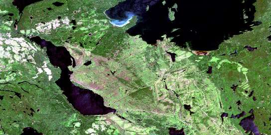 Air photo: Black Sturgeon Lake Satellite Image map 052H07 at 1:50,000 Scale