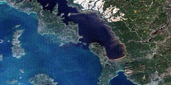 Ombabika Bay Satellite Map 052I01 at 1:50,000 scale - National Topographic System of Canada (NTS) - Orthophoto