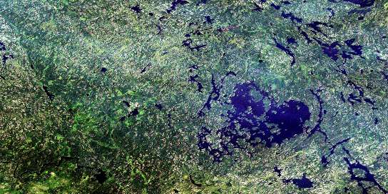 Air photo: Sasaginnigak Lake Satellite Image map 052M12 at 1:50,000 Scale